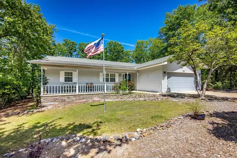 4 Miranda Ln, Hot Springs Village, AR 71909