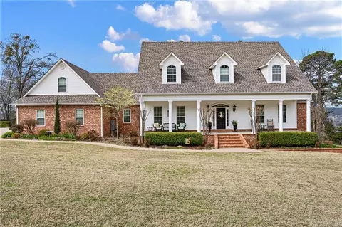 788 Cliff Rd, Russellville, AR 72802