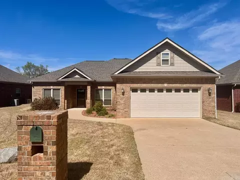 312 Willowbend Cir, Hot Springs, AR 71913