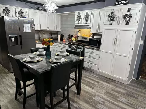 Kitchen - 2707 Colonial Ave, Pine Bluff, AR 71601 photo 1 of 5