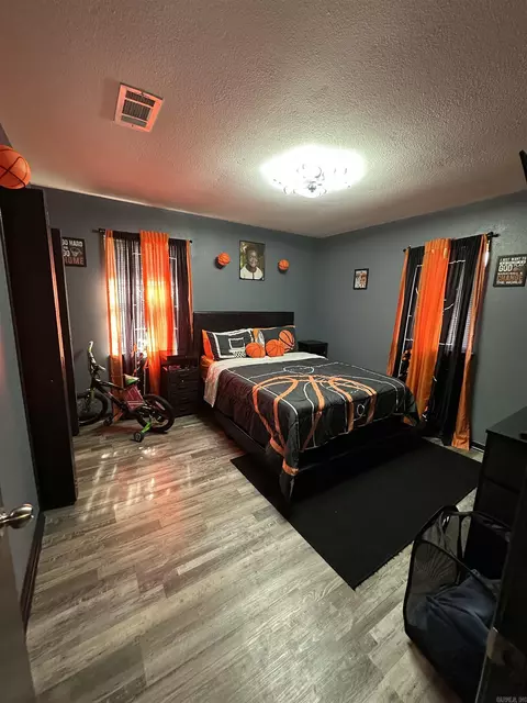 Bedroom - 2707 Colonial Ave, Pine Bluff, AR 71601 photo 2 of 7
