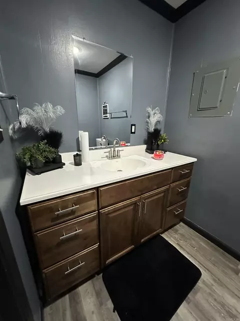 Bath - 2707 Colonial Ave, Pine Bluff, AR 71601 photo 7 of 8