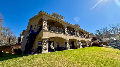 402 Halteria Ln #C, Hot Springs, AR 71913