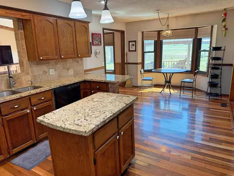 Kitchen - 812 Pitard Loop, Mountain View, AR 72560 photo 2 of 2