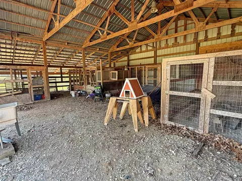 Exterior - 812 Pitard Loop, Mountain View, AR 72560 photo 6 of 12