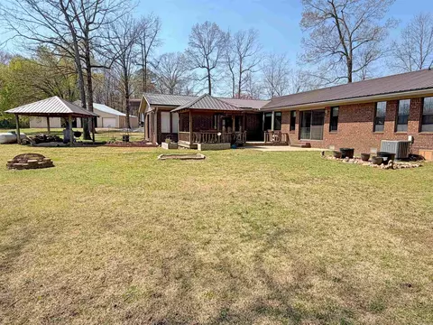 Exterior - 812 Pitard Loop, Mountain View, AR 72560 photo 11 of 12