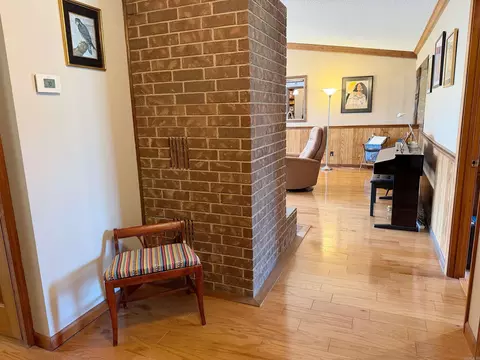 Entry Way - 812 Pitard Loop, Mountain View, AR 72560 photo 2 of 2