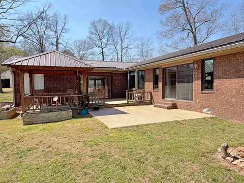 Exterior - 812 Pitard Loop, Mountain View, AR 72560 photo 4 of 12