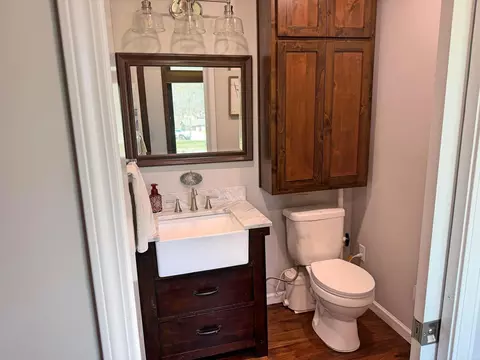 Bath - 812 Pitard Loop, Mountain View, AR 72560 photo 1 of 5