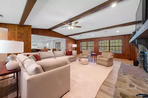 Living - 43 Memory Layne, Mount Ida, AR 71957 photo 5 of 6