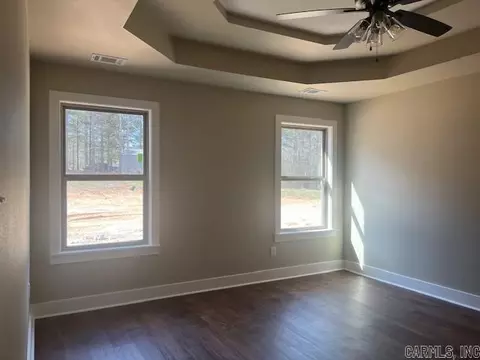 Bedroom - 9635 Perry Rd, Bauxite, AR 72011 photo 1 of 9