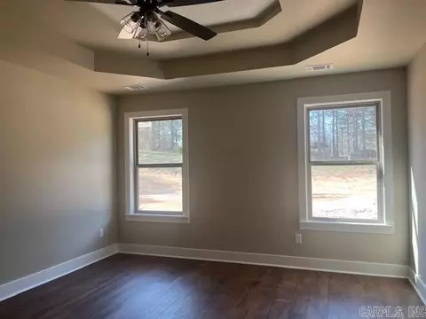 Bedroom - 9635 Perry Rd, Bauxite, AR 72011 photo 2 of 9