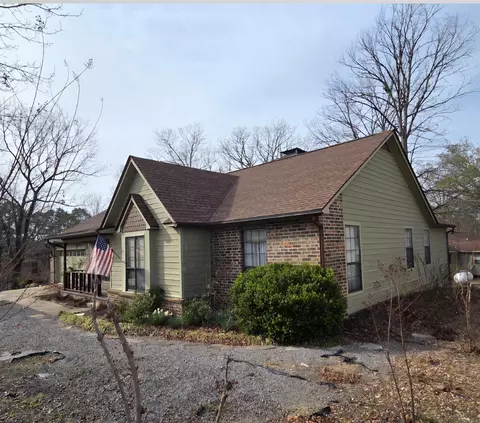 112 Kings Pl, Fairfield Bay, AR 72088