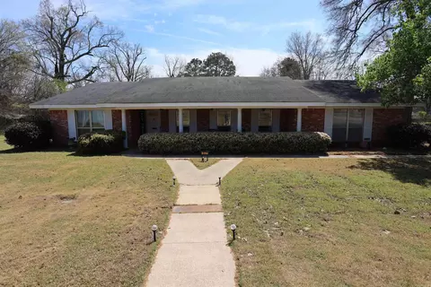 307 W 4th, Fordyce, AR 71742