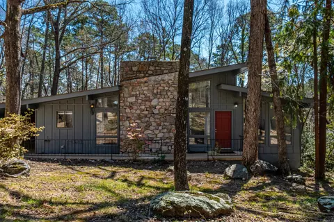 11 Ona Ln, Hot Springs Village, AR 71909