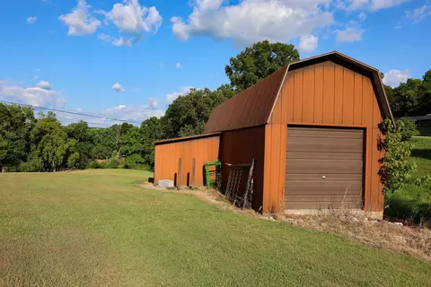 620 Riverview Dr, Mammoth Spring, AR 72554 photo 11