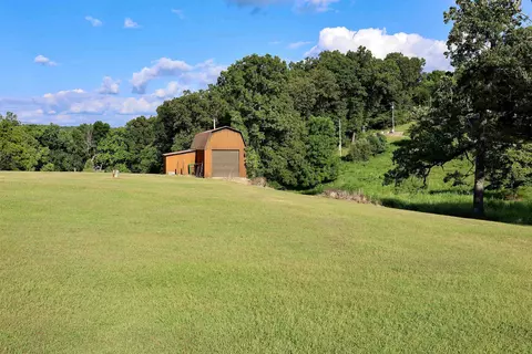 620 Riverview Dr, Mammoth Spring, AR 72554 photo 8