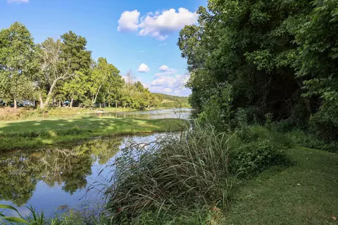 620 Riverview Dr, Mammoth Spring, AR 72554 photo 4