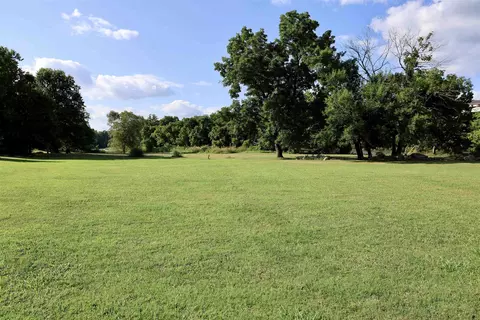620 Riverview Dr, Mammoth Spring, AR 72554 photo 20
