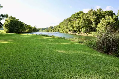 620 Riverview Dr, Mammoth Spring, AR 72554 photo 17