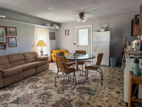 Living - 7946 Heart Rd, Mammoth Spring, AR 72554 photo 2 of 2