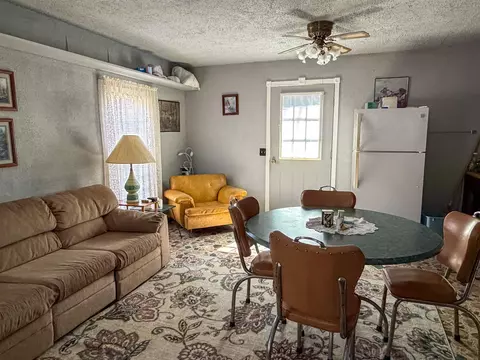 Living - 7946 Heart Rd, Mammoth Spring, AR 72554 photo 1 of 2