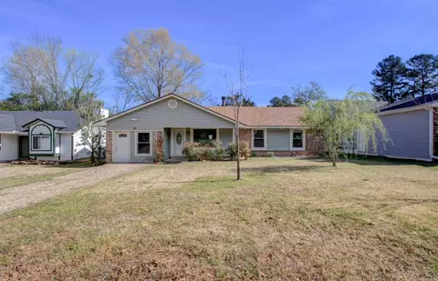 36 Kingspark Dr, Maumelle, AR 72113