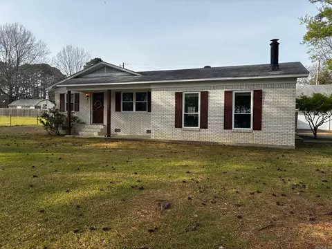 802 W Iowa St, Beebe, AR 72012