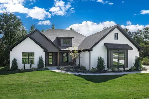 108 Shepherd Loop Dr, Arkadelphia, AR 71923