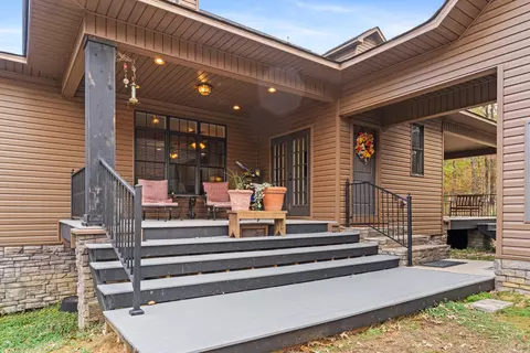 Exterior - 1919 Tudor Loop, Benton, AR 72019 photo 7 of 10