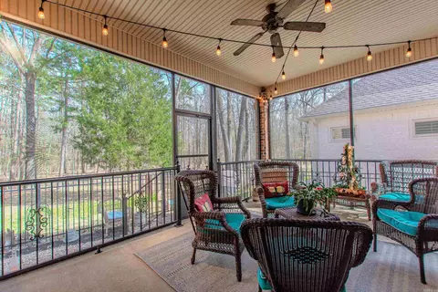 Exterior - 511 Cobblestone Dr, Cabot, AR 72023 photo 4 of 15
