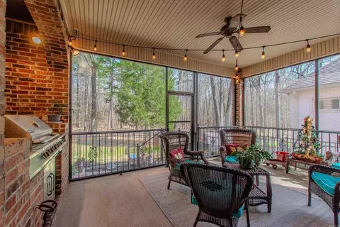 Exterior - 511 Cobblestone Dr, Cabot, AR 72023 photo 3 of 15