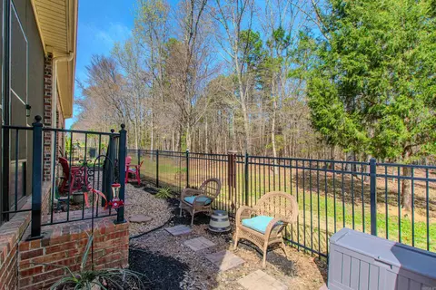 Exterior - 511 Cobblestone Dr, Cabot, AR 72023 photo 13 of 15