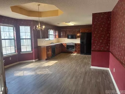 2305 Coral Tree Dr, Bryant, AR 72022 photo 4