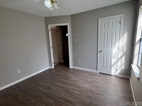 2305 Coral Tree Dr, Bryant, AR 72022 photo 9