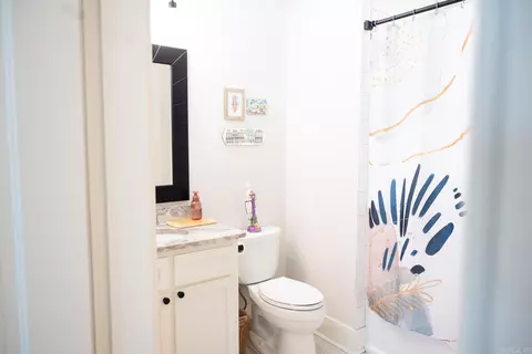 Bath - 303 Oliver St, Conway, AR 72034 photo 2 of 6
