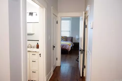 Entry Way - 303 Oliver St, Conway, AR 72034 photo 3 of 6