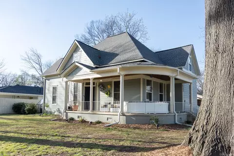 Exterior - 303 Oliver St, Conway, AR 72034 photo 7 of 11