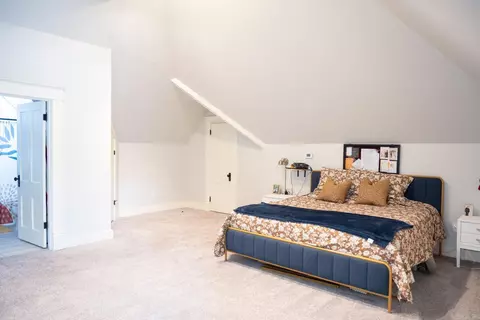 Bedroom - 303 Oliver St, Conway, AR 72034 photo 7 of 9