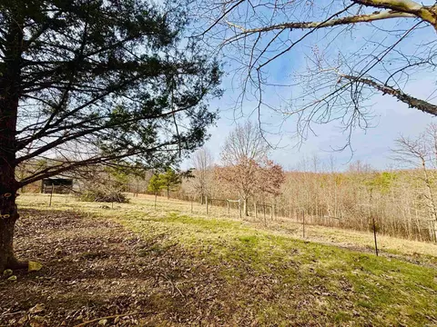 Exterior - 1915 Ridge Rd, Mountain View, AR 72560 photo 10 of 13