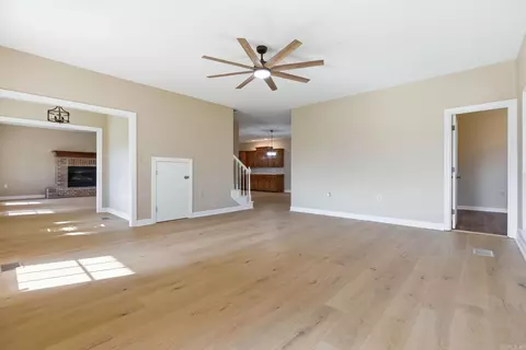 Living - 1219 War Eagle, Alexander, AR 72002 photo 2 of 6