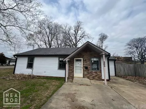 305 W Carlson, Trumann, AR 72472