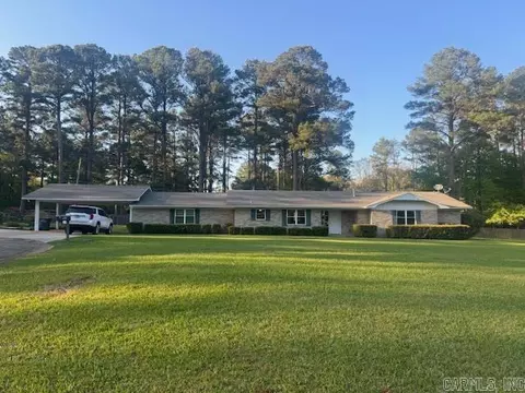 102 Meadowview Pl, Monticello, AR 71655