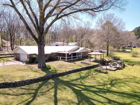 5 Treasure Hills Rd, Conway, AR 72032