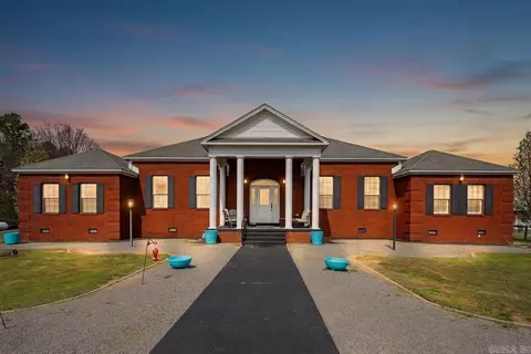 17 Ozark Dr, Damascus, AR 72039