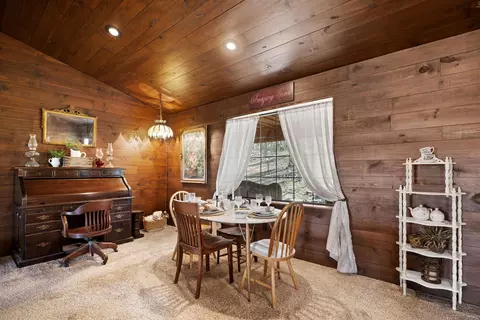 Dining - 1024 Double Bridge Loop, Mountain View, AR 72560 photo 1 of 1