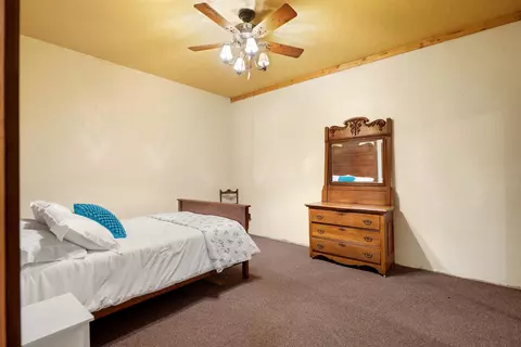 Bedroom - 1024 Double Bridge Loop, Mountain View, AR 72560 photo 3 of 4