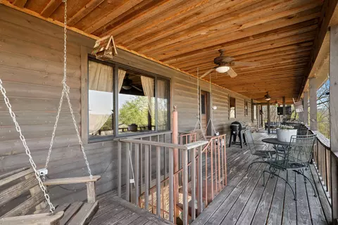 Exterior - 1024 Double Bridge Loop, Mountain View, AR 72560 photo 4 of 10