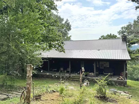Exterior - 1024 Double Bridge Loop, Mountain View, AR 72560 photo 3 of 14
