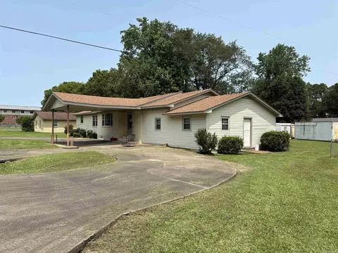 906 W Louisiana St, Beebe, AR 72012 photo 3